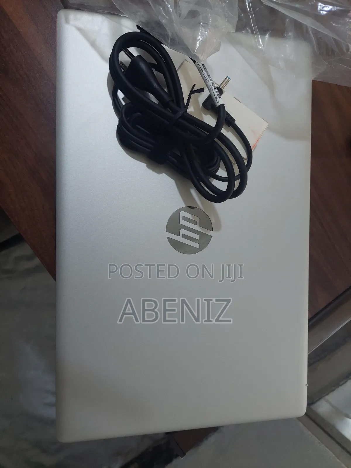 New Laptop HP 17-3000 8GB AMD Ryzen 5 SSD 500GB