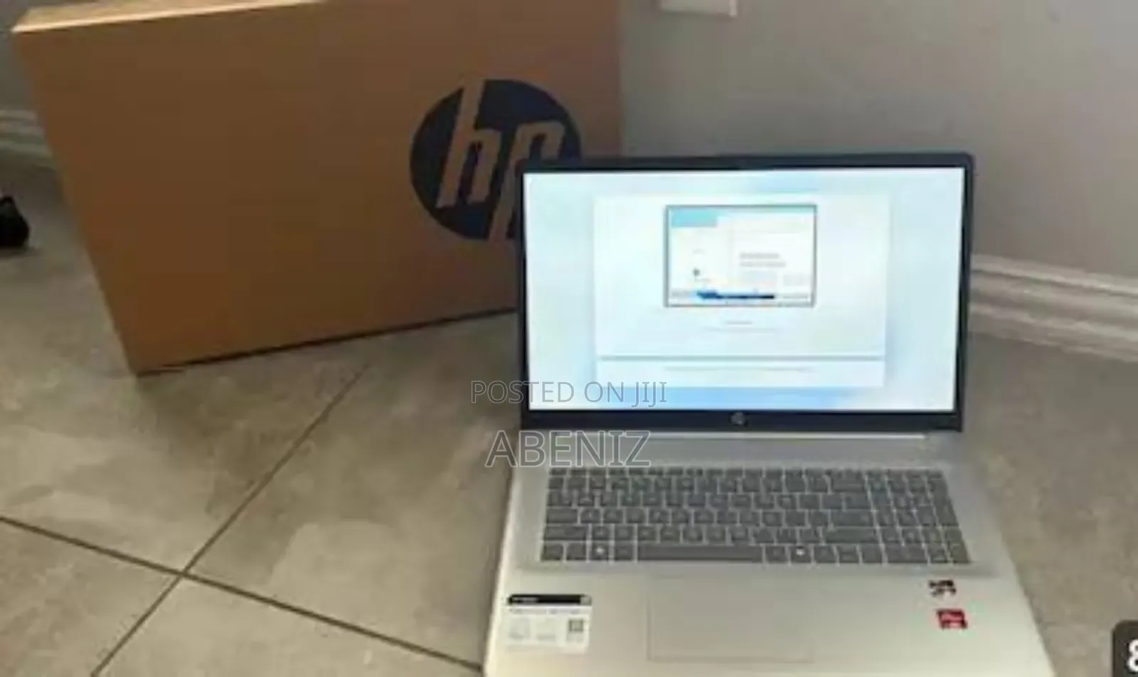 New Laptop HP 17-3000 8GB AMD Ryzen 5 SSD 500GB