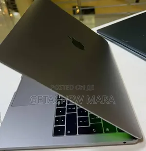 New Laptop Apple MacBook Pro 2019 8GB Intel Core I5 SSD 128GB