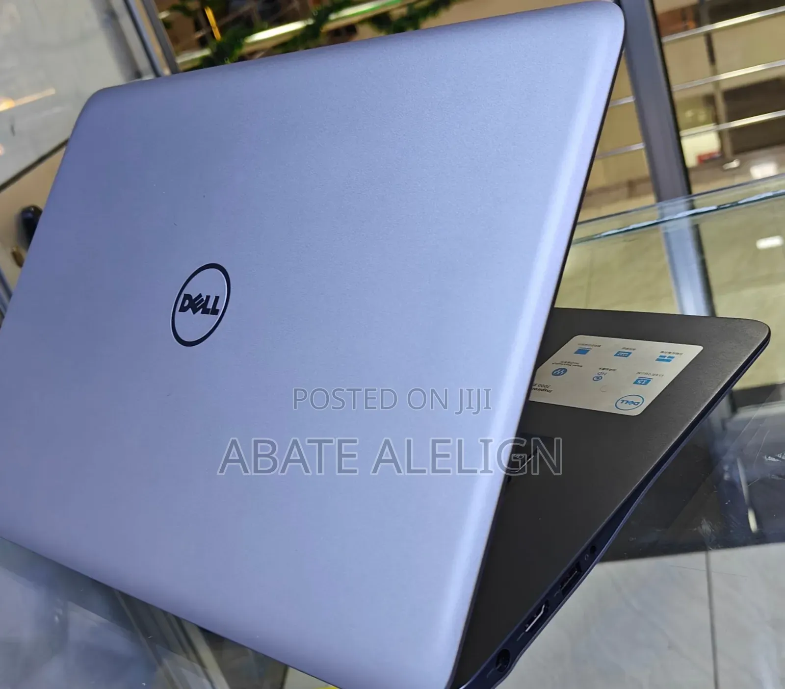 New Laptop Dell Inspiron 15 8GB Intel Core I7 HDD 1T