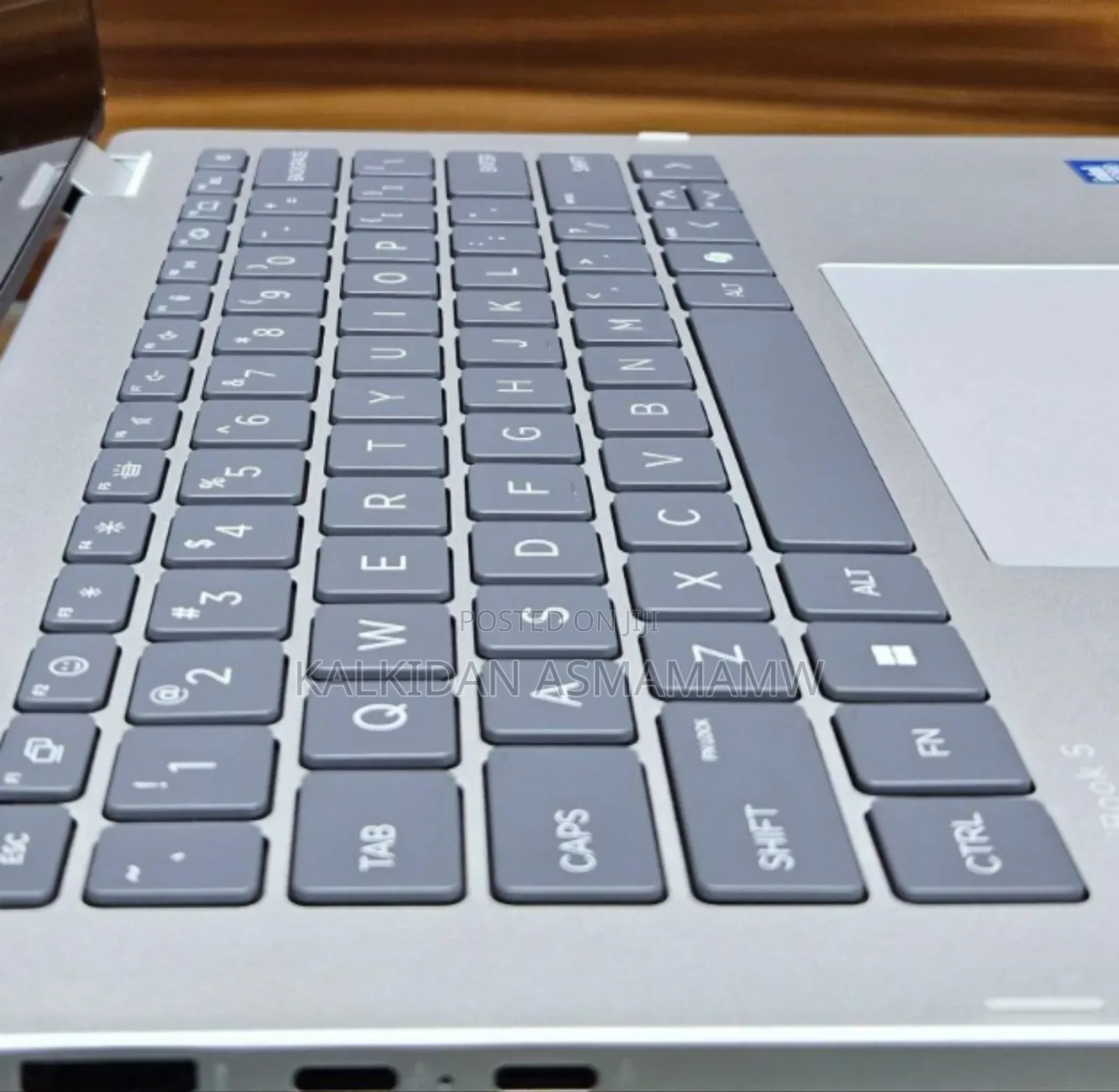 New Laptop HP OmniBook 5 Flip 8GB Intel Core 5 SSD 512GB