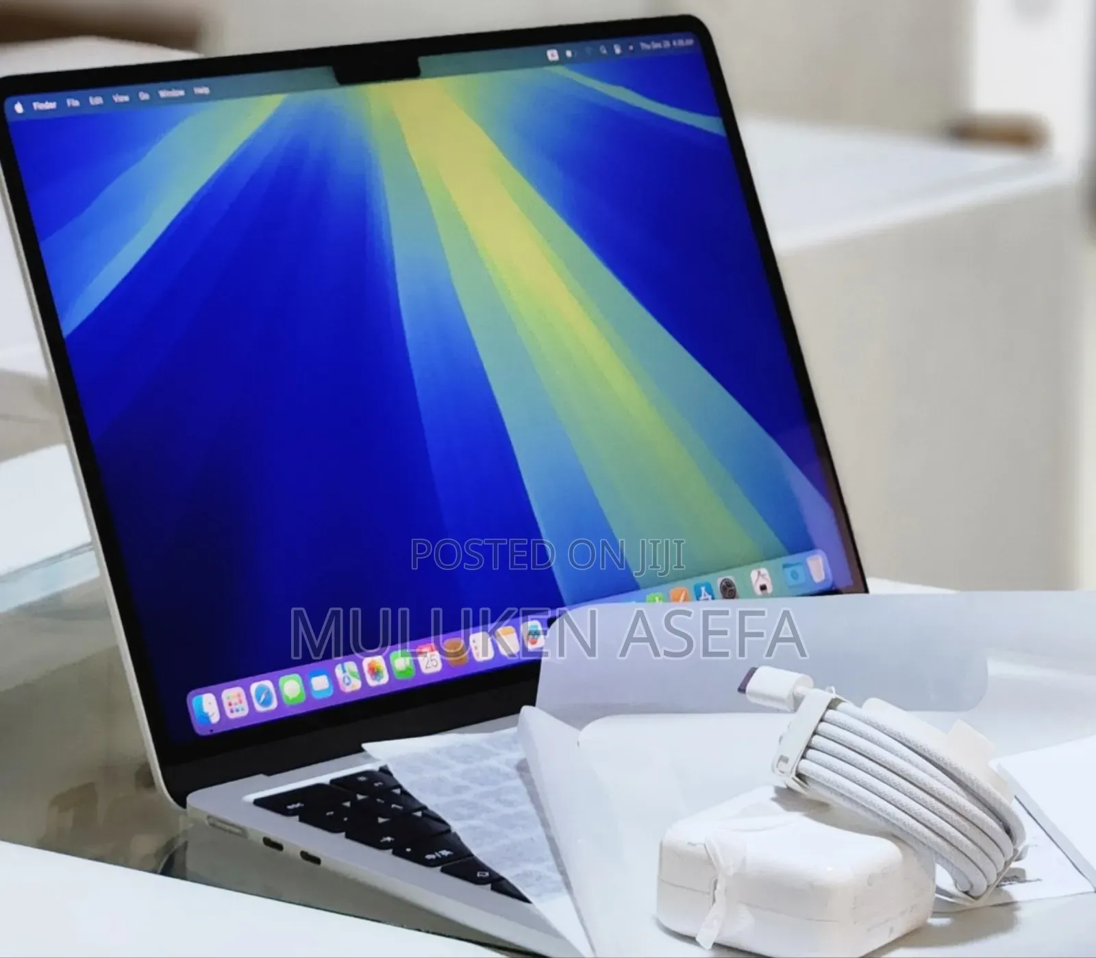 New Laptop Apple MacBook Air 2025 M4 15-Inch 16GB Apple M4 SSD 256GB