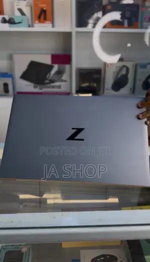 New Laptop HP 16GB Intel Core I7 SSD 512GB