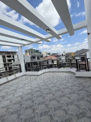 12bdrm House in Bole for sale