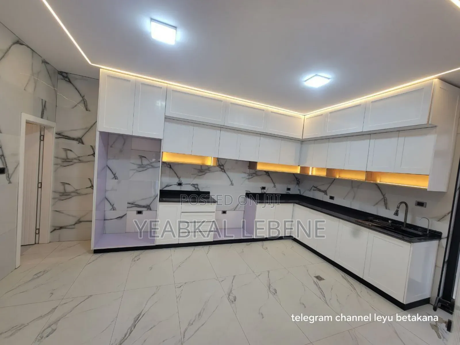 8bdrm House in Bole for sale