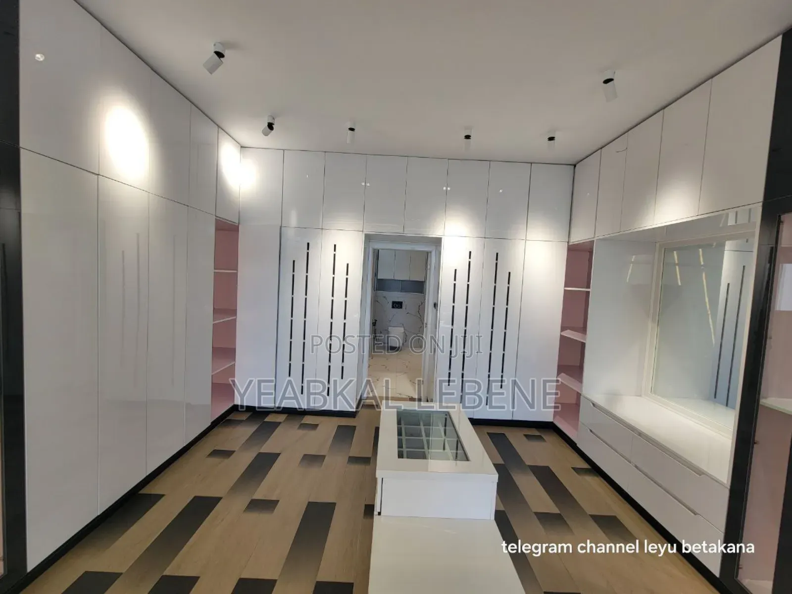 8bdrm House in Bole for sale