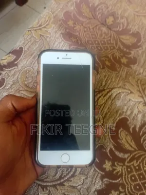 Apple iPhone 7 128 GB Red