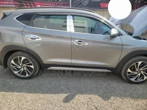 Hyundai Tucson 2020 Gold
