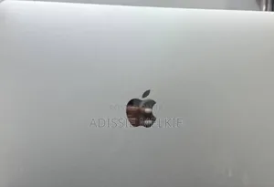 New Laptop Apple MacBook Pro 2017 8GB Intel Core I5 SSD 128GB