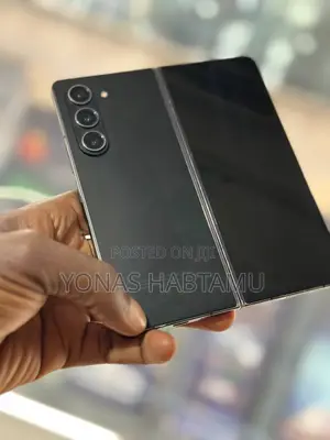 Photo - New Samsung Galaxy Z Fold 5 512 GB Black