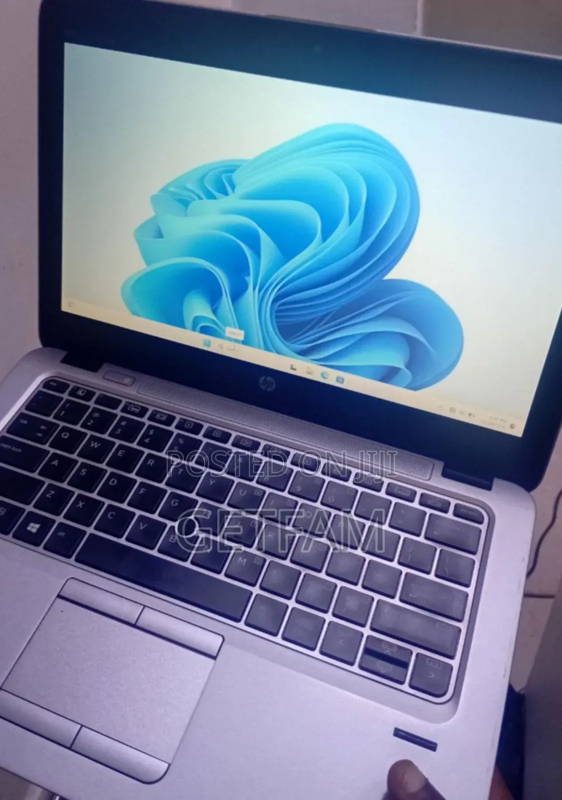 Laptop HP EliteBook 820 8GB Intel Core I5 HDD 1T