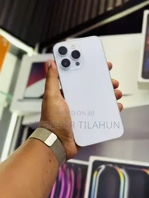 Photo - Apple iPhone 14 Pro Max 128 GB White