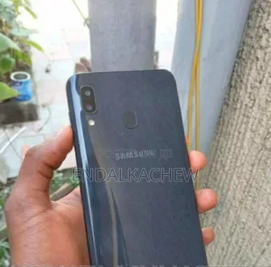 Samsung Galaxy A20 32 GB Black