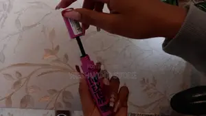 Essence I Love Extreme Mascara