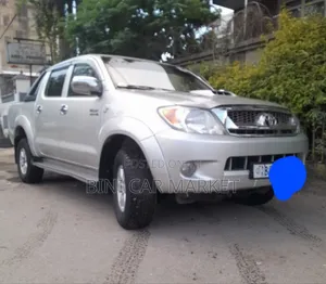 Toyota Hilux 2009 Silver