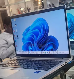 New Laptop HP EliteBook 840 G8 16GB Intel Core I7 SSD 512GB