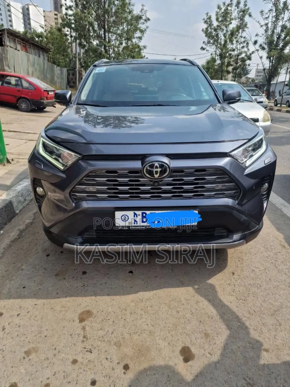 Toyota RAV4 LE FWD 2020 Gray
