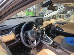 Toyota RAV4 LE FWD 2020 Gray