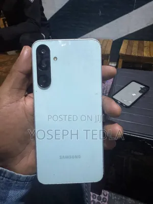 Photo - Samsung Galaxy M16 128 GB White