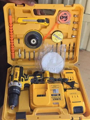 Dewalt 21v Charg Drill With Accessories