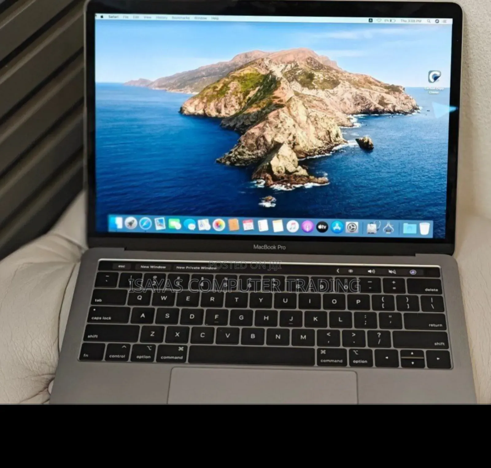 New Laptop Apple MacBook Pro 2019 16GB Intel Core I7 SSD 256GB
