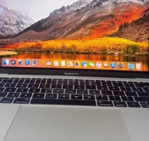 Photo - Laptop Apple MacBook Pro 2017 8GB Intel Core I5 SSD 128GB
