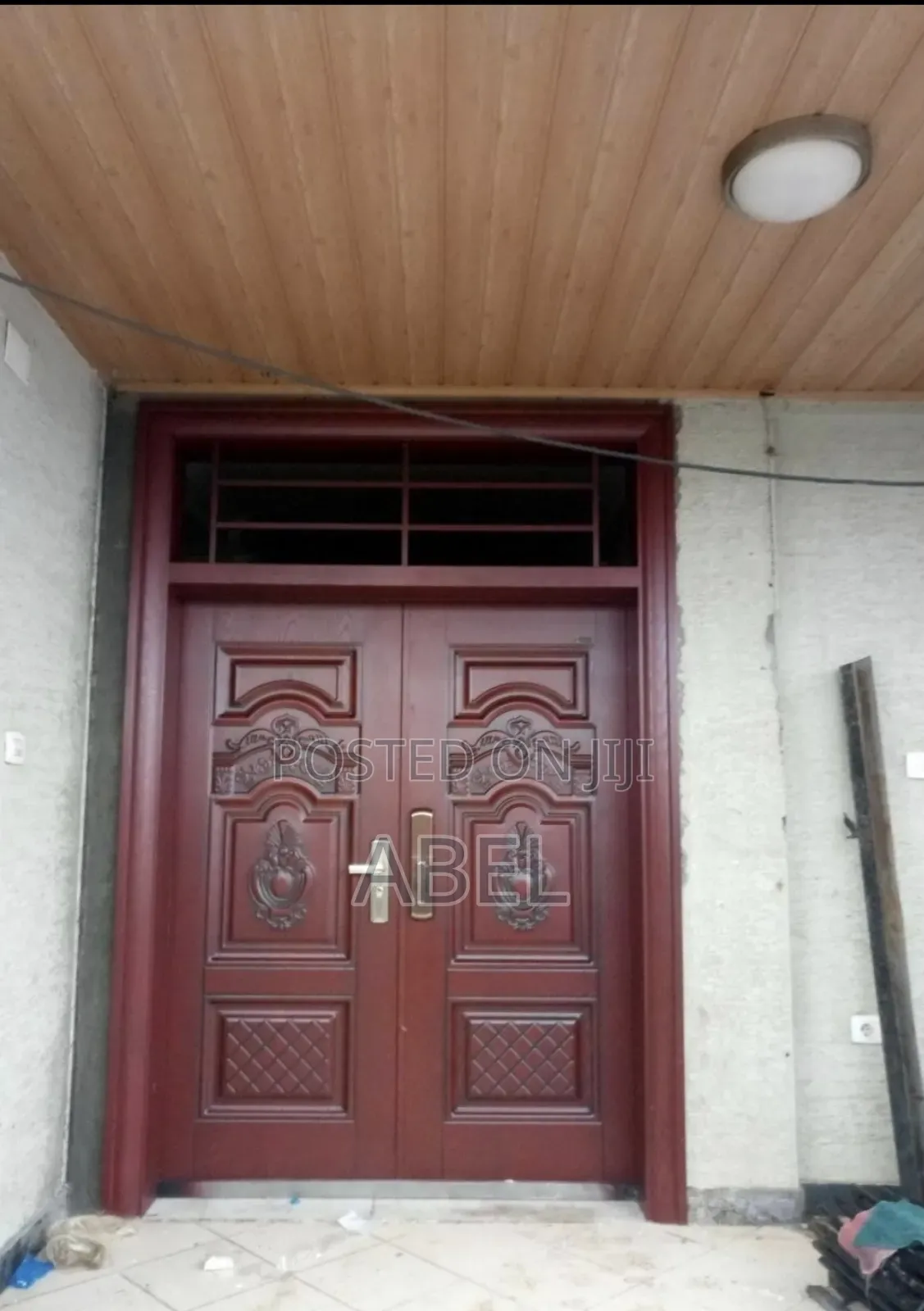 Victor በር ለገና የሚሆን ስጦታ አመጣልሆ