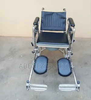 Wheelchair on Comond
