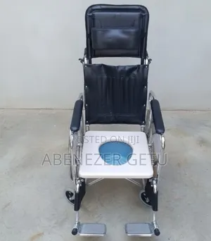 Wheelchair on Comond