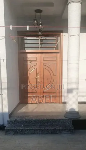 Photo - ታማኝ ጥላት ለታማኝ ደንበኞች Victor