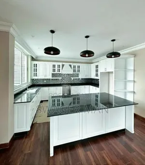 Furnished 11bdrm Townhouse/Terrace in Ayat, Yeka for sale