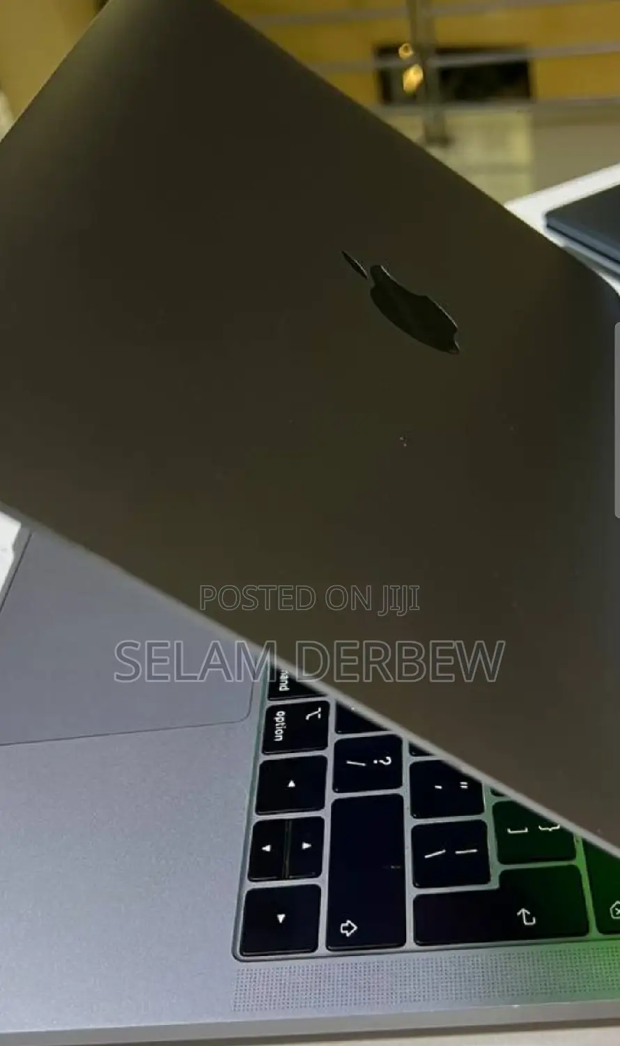 New Laptop Apple MacBook Pro 2019 8GB Intel Core I5 SSD 128GB