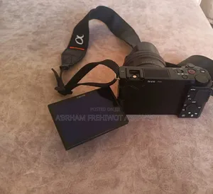 Sony Zv E10 Sensor: 24.2mp Aps-C Exmor Cmos Sensor.