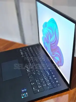 New Laptop LG Gram 15.6 16GB Intel Core I7 SSD 512GB