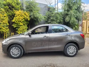 Suzuki Dzire 2022 Silver