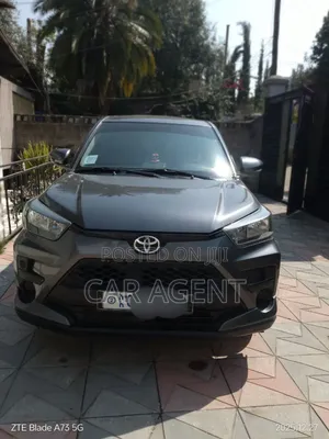 Photo - Toyota Raize 2022 Gray