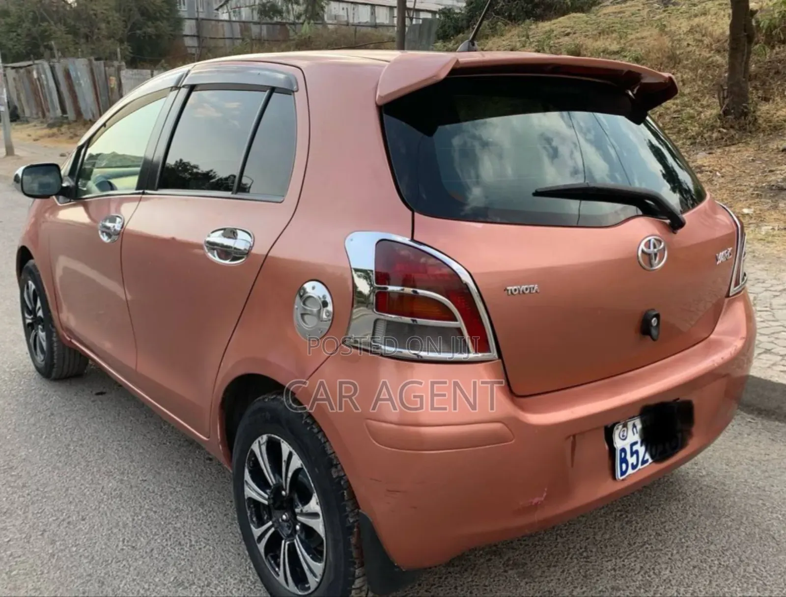 Toyota Yaris 2010 Ivory