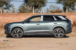 New BYD Sealion 7 EV 2025 Gray