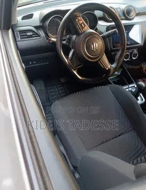 Suzuki Swift 2022 White