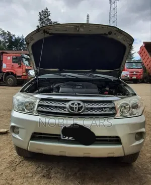 Toyota Fortuner 2008 Silver