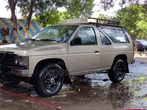 Nissan Pathfinder 1991 Gray