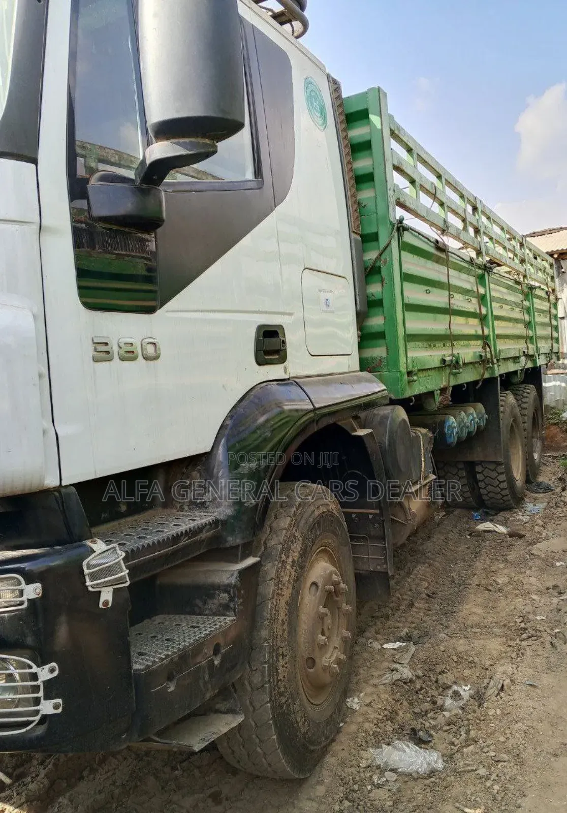 2012 Iveco ኦባማ ከነተሳቢው መስፍን በመስፍን