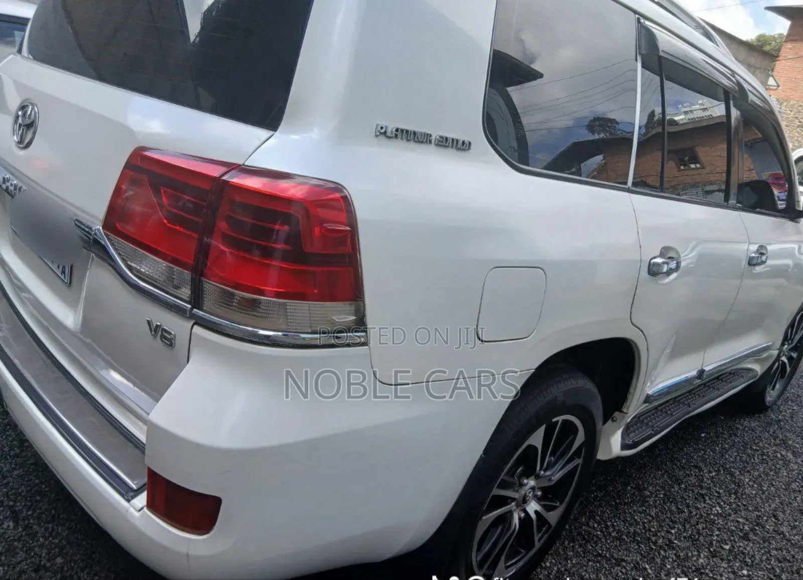Toyota Land Cruiser 2008 White
