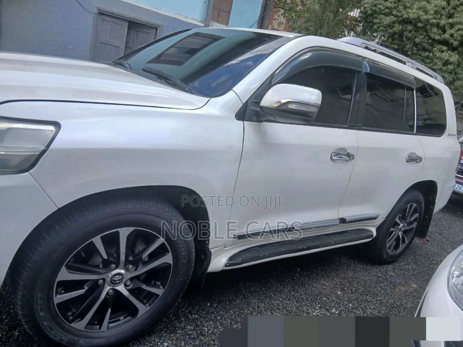 Toyota Land Cruiser 2008 White