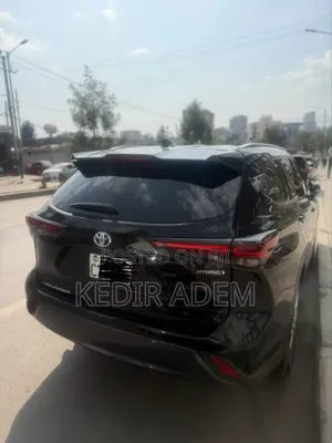 Photo - Toyota Highlander Hybrid 2024 Black