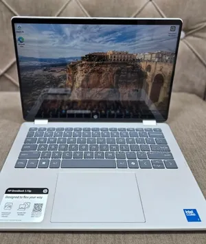 New Laptop HP OmniBook 5 Flip 16GB Intel Core 7 SSD 512GB