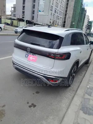 Volkswagen ID.6 2024 White