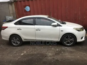 Toyota Yaris 2015 White
