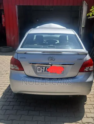 Toyota Yaris 2009 Silver