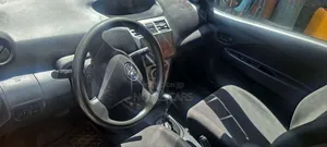 Toyota Yaris 2009 Silver